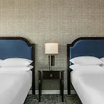 Sheraton Laguardia East 3*