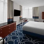 Hotel Hilton Brooklyn - Newly Renovated 4*