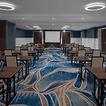 Hotel Hilton Brooklyn - Newly Renovated