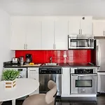 Apartment 809-4b Balcony W D Prime Location