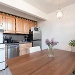 Amazing Furnished 1 Bedroom Penthouse Midtown West Apartment *