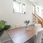 Amazing Furnished 1 Bedroom Penthouse Midtown West