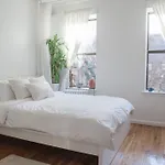 Sunny Chelsea Getaway