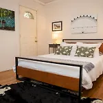 Sunny Fully Furnished In Chelsea
