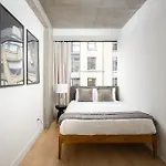 Stunning Apartment With Patio In Manhattan