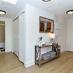 Modern Times Square 1 Bedroom Retreat Apartment New York