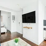 69-5B I Stylish Lower East Side 1Br Apt Brand New