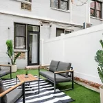 319-B Sleek Modern 1Br W Outdoor Space Union Square Wd In Unit