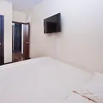 The Ideal II Vibe 8558