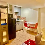 Intercon Ground Apartment *