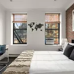 Rustic Nyc Apartment In Trendy Hudson Yard