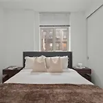 Modern 2Br Steps From New York\'S Iconic Broadway