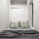 Stylish Escape Modern 2br On Street Apartment