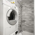 Apartment Stylish Escape Modern 2br On Street New York