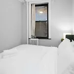 Apartment Modern Manhattan In Prime Spot *