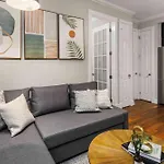 Trendy Nyc Stay Close To It All