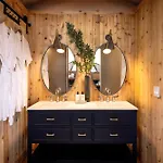 Collective Retreats Governors Island Hotel