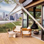 Collective Retreats Governors Island Hotel