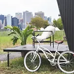 Collective Retreats Governors Island 4*