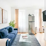 69-2c Brand New Prime Lower East Side 1br