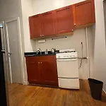 Union Square 4 With Shower - Shared Toilet Apartment New York