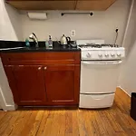Union Square 4 With Shower - Shared Toilet Apartment New York