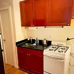 Union Square 4 With Shower - Shared Toilet New York