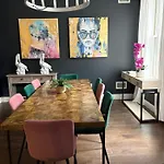 Harlem New Multi-million Dollar Manhattan Brownstone Holiday home