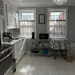Bk 422 Homestay *