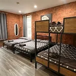 31 Street Broadway Apartment *