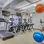 Blueground East Village Fitness Center Nr Washington Square Park Nyc-560