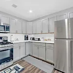 Apartment The Cozy Getaway In Edgemere Community New York
