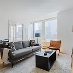 Blueground Battery Park Rooftop Nr Hudson River Nyc-291 Apartment New York