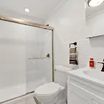 The Cozy Getaway In Edgemere Community Apartment *