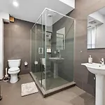 Hotel Nolita Modern 6 Bedrooms 2 Baths New York