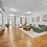Nolita Modern 6 Bedrooms 2 Baths