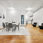 Hotel Nolita Modern 6 Bedrooms 2 Baths New York