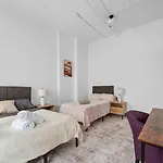 Nolita Modern 6 Bedrooms 2 Baths