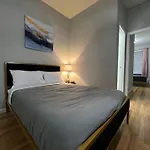 6 Bd Apartment Upper West Side
