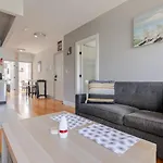 Sleek And New 3Br Brooklyn Apt Only 10 Min To Manhattan