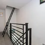 Sleek And New 3br Brooklyn Only 10 Min To Manhattan Apartment *