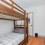 Sleek And New 3br Brooklyn Only 10 Min To Manhattan Apartment *