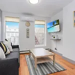 Sleek And New 3br Brooklyn Only 10 Min To Manhattan * New York