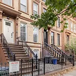 Sleek And New 3Br Brooklyn Apt Only 10 Min To Manhattan
