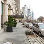 Apartment Blueground Lincoln Square Balcony Nr Riverside Park Nyc-844