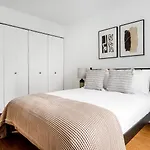 Apartment Blueground Lincoln Square Balcony Nr Riverside Park Nyc-844 New York