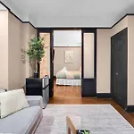 Stylish 2Br Apartment In The Heart Of The City With Gym