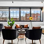 Brooklyn Bay Lofts - Modern Chic Rentals With Rooftop Terrace
