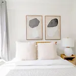 3Br Apartment In Hells Kitchen Walk To Times Square & Broadway
