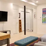 Private Loft Steps To Prospect Park & Trains *